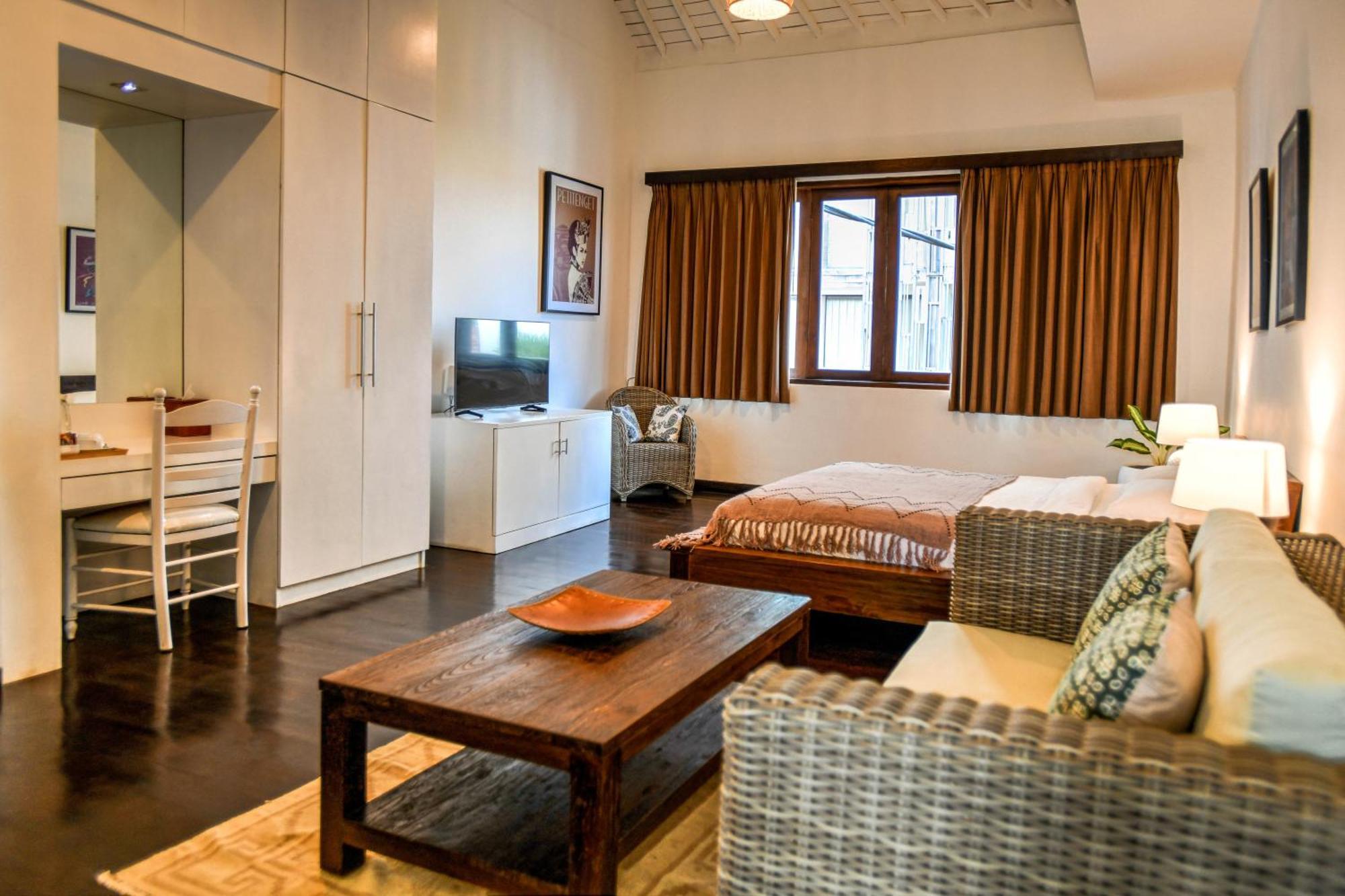 Melo Suites Hotel เซมินยัค ภายนอก รูปภาพ